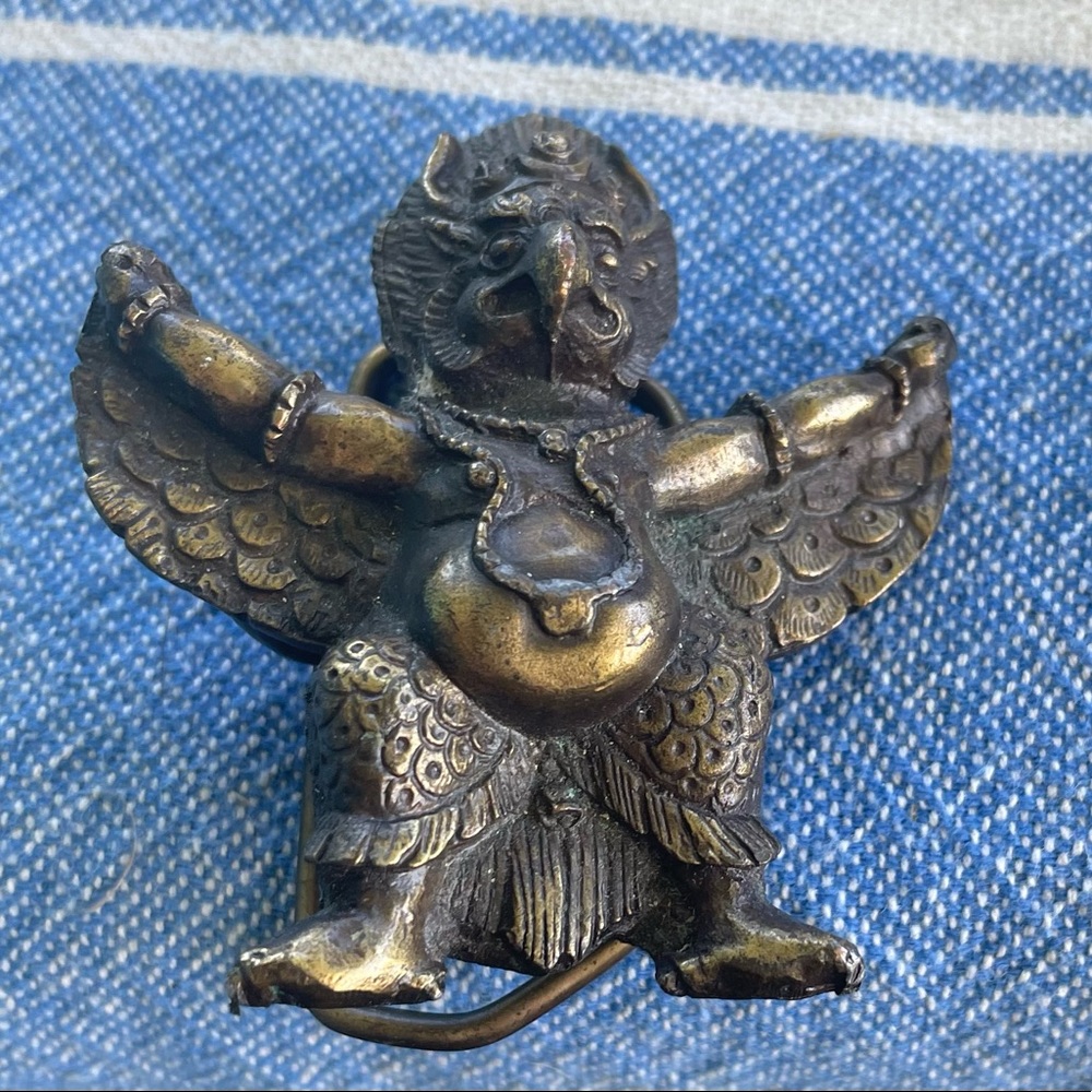 - 70’s Garuda Bergamot Brass belt buckle
